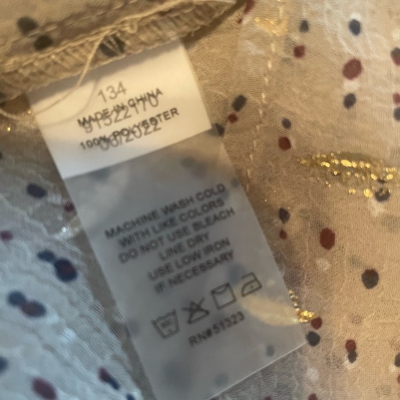 VINCE CAMUTO NWT Semi Sheer gold foil detailed button up Blouse Size: Small - Picture 10 of 11